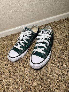 Converse Womens Dark Green Low Top Sneakers